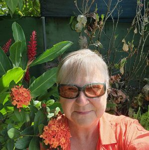 Meet your Posher, Linda